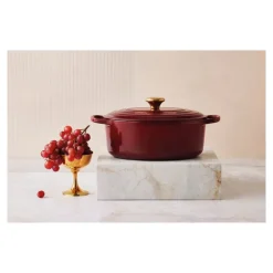 LE CREUSET Cocotte En Fonte|Cocotte en Fonte Ovale 29 cm Garnet Bouton Doré Signature