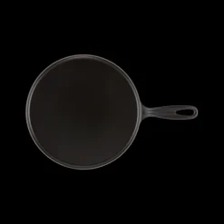 LE CREUSET Poêles|Crêpière en Fonte 27 cm Noir Mat avec Spatule & Râteau