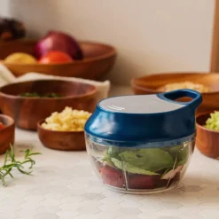 MASTRAD Presse Purée Et Moulin Légumes|Hachoir Manuel 500 ml