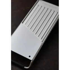 MICROPLANE Mandoline De Cuisine|Râpe À Légumes|Mandoline Gourmet Noir