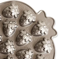 NORDIC WARE Moule Anti-adhésif|Moules À Gâteaux|Moule à Gâteaux Fraises (x19) Toffee