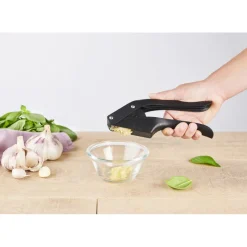 MASTRAD Presse Purée Et Moulin Légumes|Presse et Tranche Ail Noir