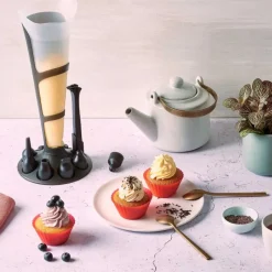 MASTRAD Poches À Douille Pâtissières|Douilles Pâtisserie|Set Poche à Douille et 12 Douilles Inox